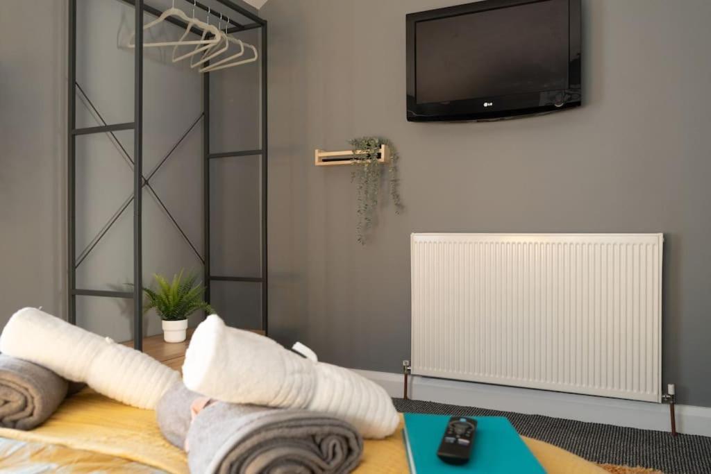 Vibrant City Centre Townhouse With Free Parking Rare Outdoor Patio Belfast Zewnętrze zdjęcie